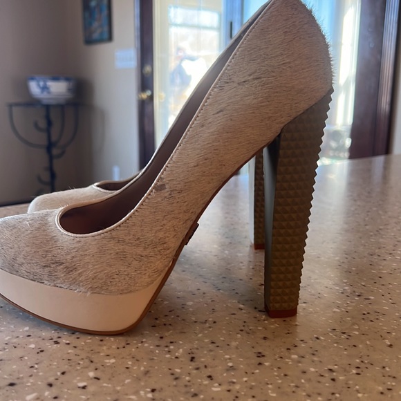 Rachel Roy cowhide heels - Picture 5 of 5